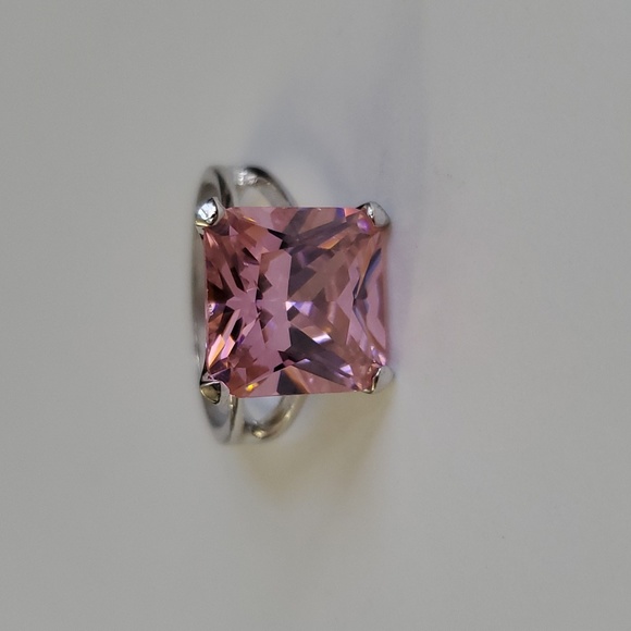 Gorgeous Pink Diamond Simulant Large Ring - Picture 3 of 8